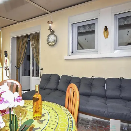 2 Bedroom Gorgeous Apartment In Amelie-Les-Bains Daire *